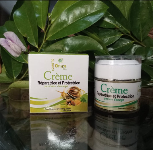 Crème visage hydratante et protectrice